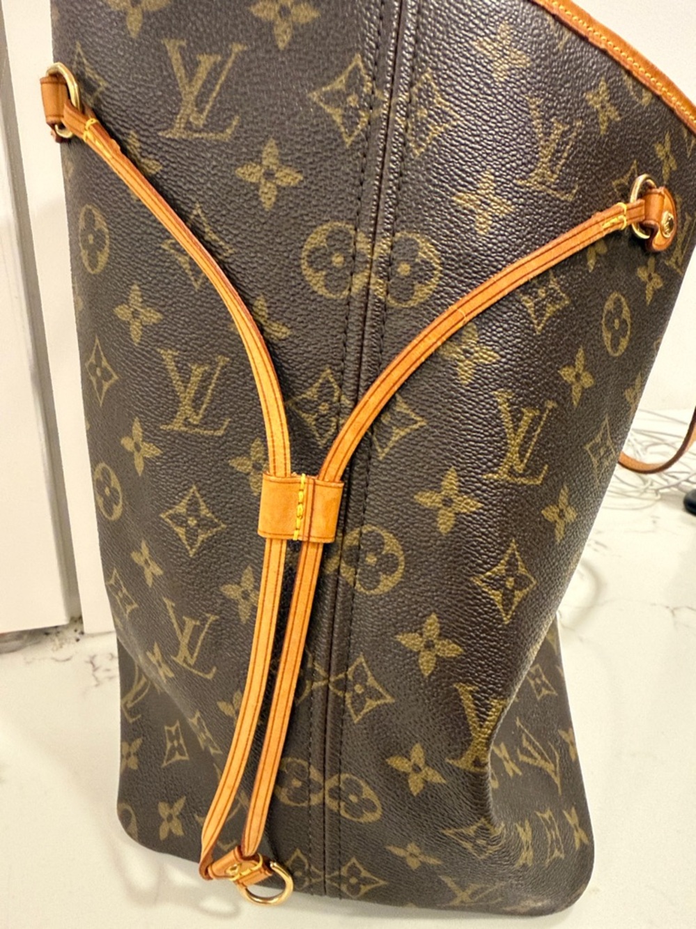 Louis Vuitton Neverfull  Gm Monogram Tote - Picture 5 of 9